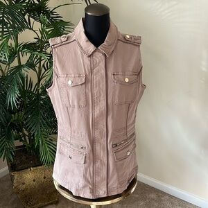 WHBM utility vest with hidden zipper front closure